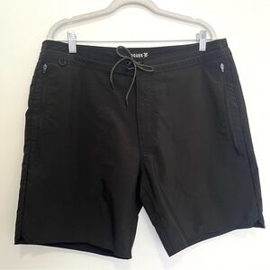 Roark Black Water Resistant Shorts Size 36